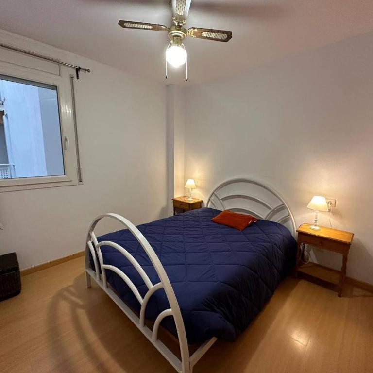 Apartamento con vistas a la psicina comunitaria AV-29 - Two-Bedroom Apartment - 14
