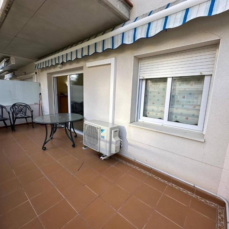 Apartamento con parking y piscina comunitaria AV-42 - Two-Bedroom Apartment - 9