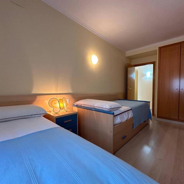 Apartamento con parking y piscina comunitaria AV-42 - Two-Bedroom Apartment - 21