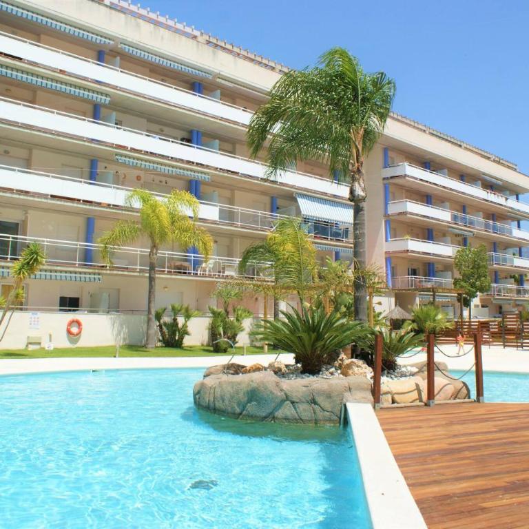 Apartamento con parking y piscina comunitaria AV-42 - Two-Bedroom Apartment - 26