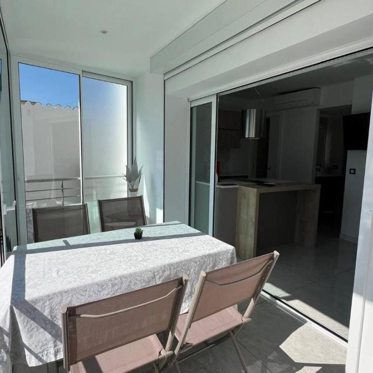 Precioso estudio al lado playa AV-63 - Apartamento de 1 dormitorio - 33