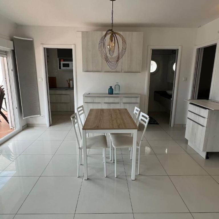 Precioso apartamento moderno en primera linea del mar AV-11 - Apartamento de 2 dormitorios - 3