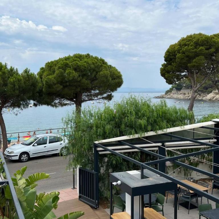 Precioso apartamento moderno en primera linea del mar AV-11 - Apartamento de 2 dormitorios - 30