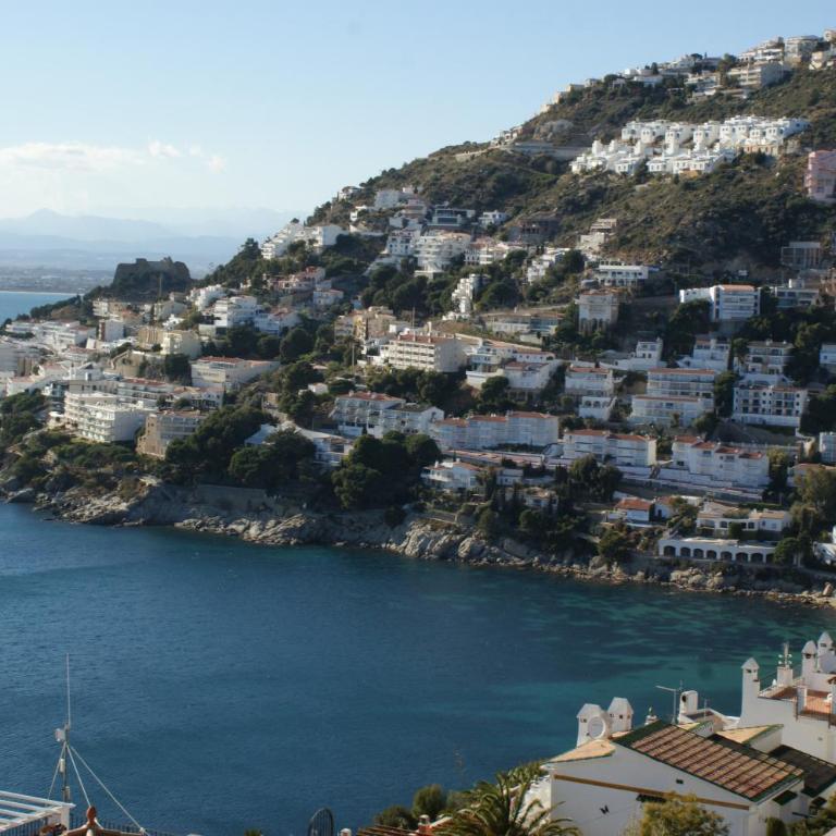 Precioso piso moderno vista mar Roses AV-61 - Two-Bedroom Family Apartment - 8