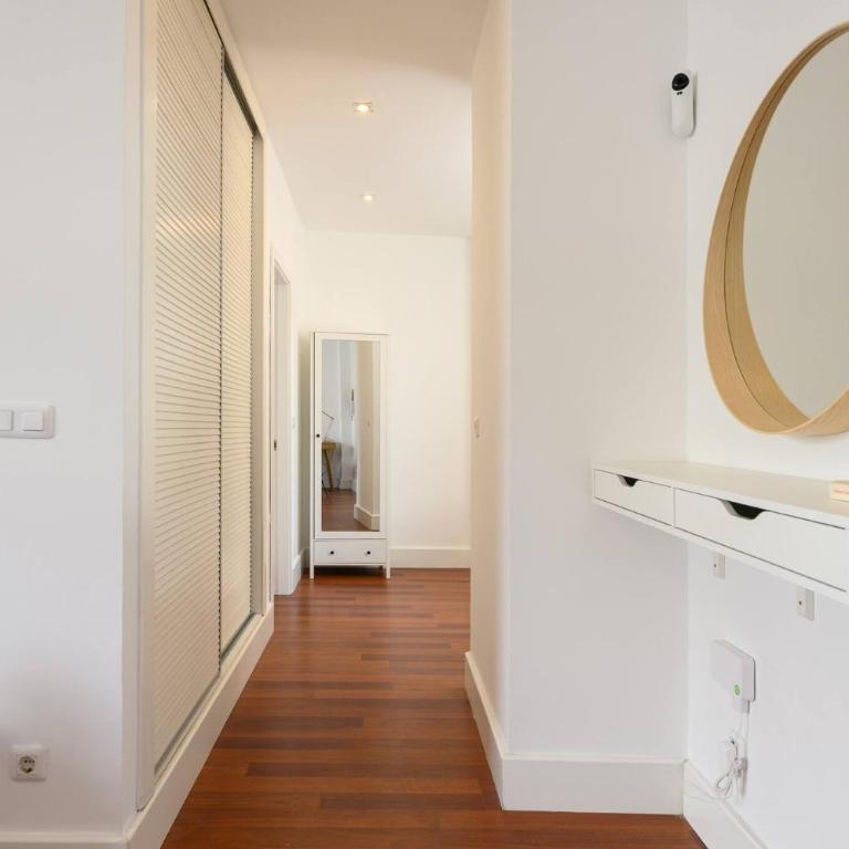 Cosy flat in the Heart of Triana - One-Bedroom Apartment - 6