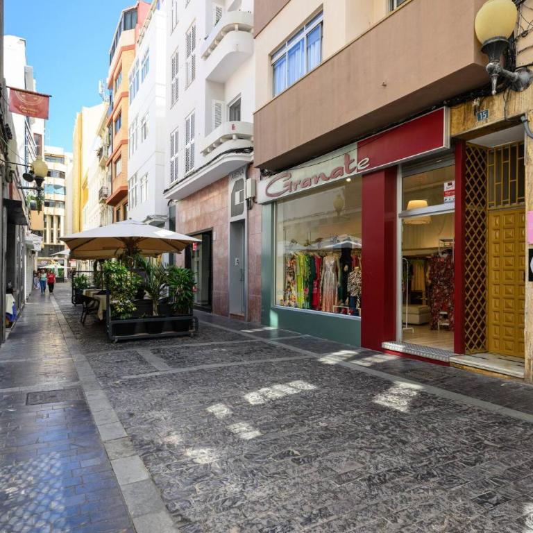 Cosy flat in the Heart of Triana - One-Bedroom Apartment - 9