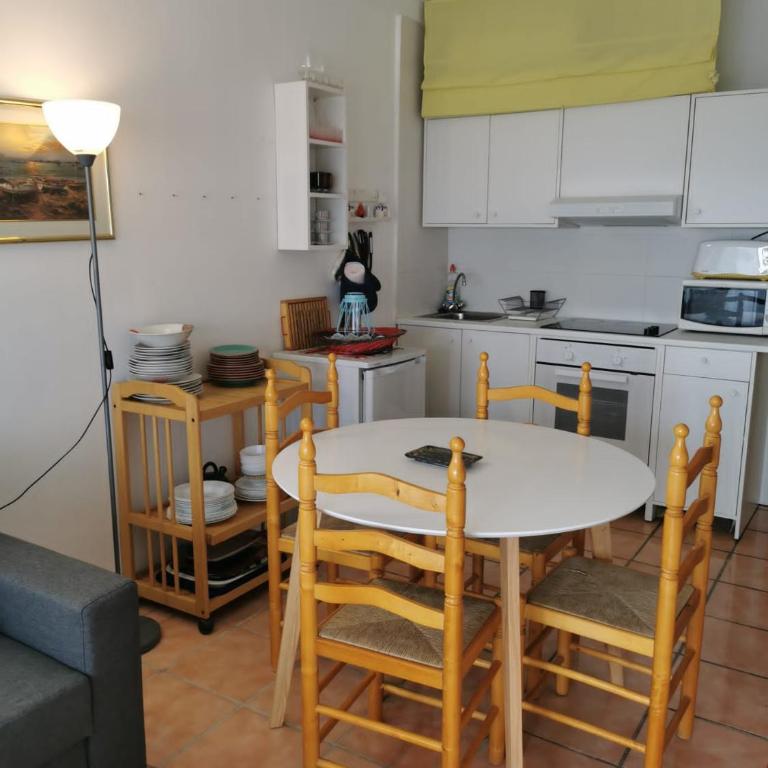 Apartamento en zona privilegiada con encanto AV-43 - One-Bedroom Apartment - 6