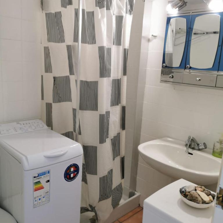Apartamento en zona privilegiada con encanto AV-43 - One-Bedroom Apartment - 11