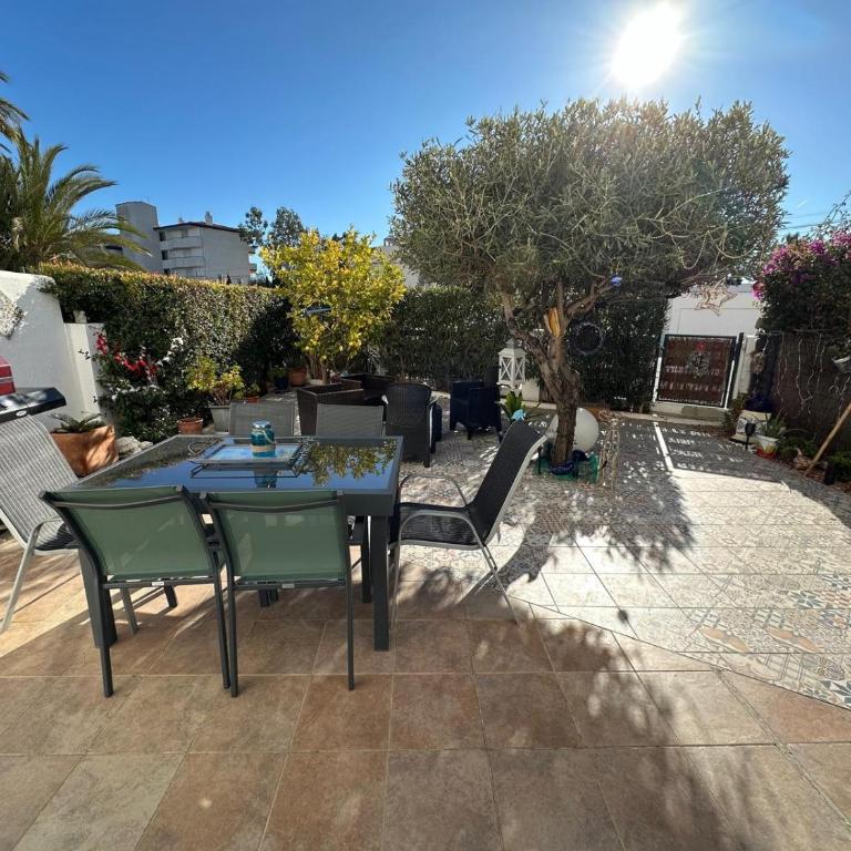 Bonito apartamento con gran terraza y piscina comunitaria AV-08 - Two-Room Apartment - 3