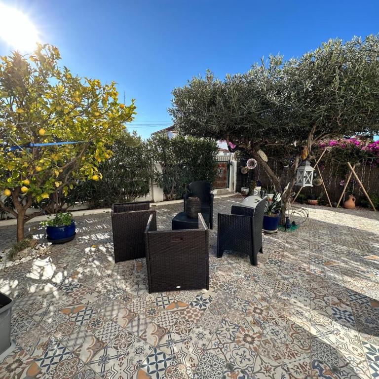 Bonito apartamento con gran terraza y piscina comunitaria AV-08 - Two-Room Apartment - 41