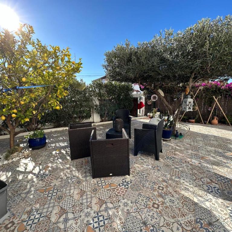Bonito apartamento con gran terraza y piscina comunitaria AV-08 - Two-Room Apartment - 45