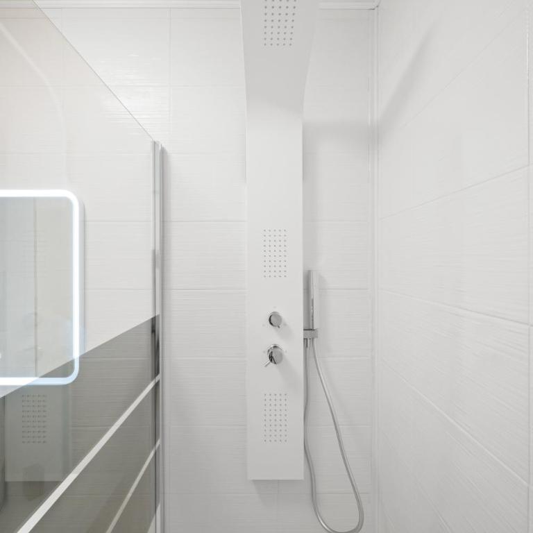 Studio pour deux très jolie au centre ville - Studio-Apartment - 9