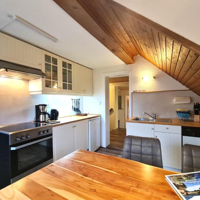 Gurkhof Ferienwohnungen - Apartment mit 2 Schlafzimmern - 1. Etage - 6