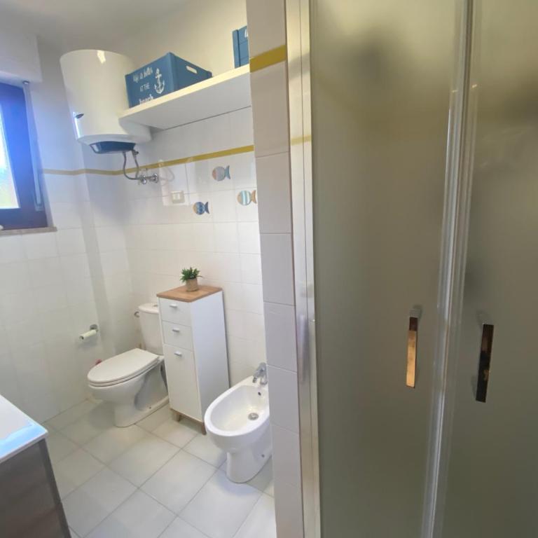 Casa con giardino, Wi-Fi e aria condizionata vicino alla Pelosa - Appartamento con 2 Camere da Letto e Vista Mare - 40