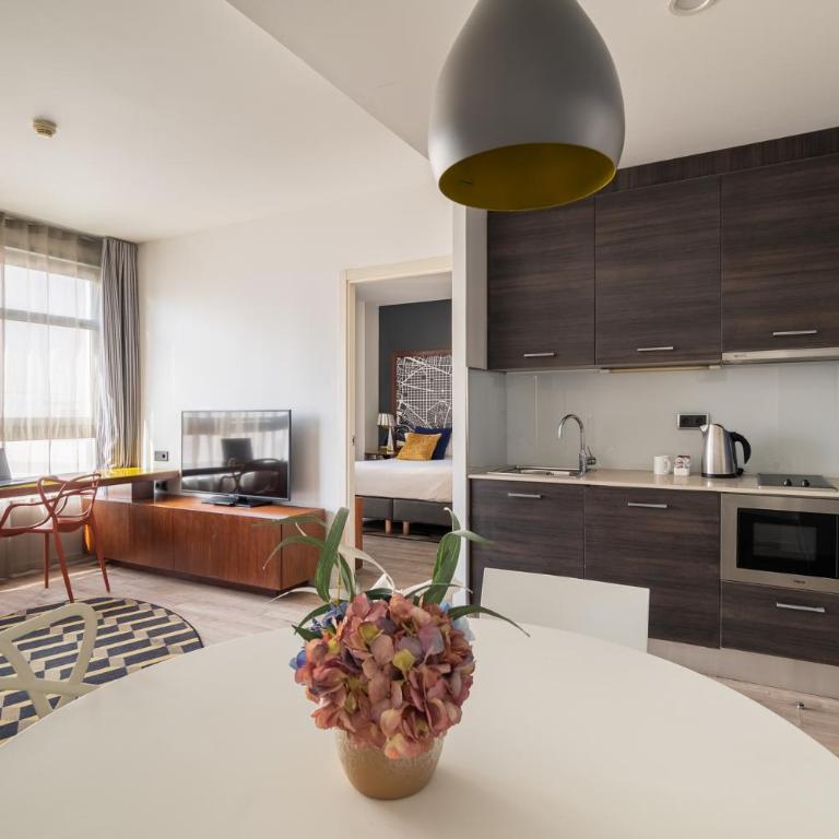 Naitly Barcelona Poblenou - Deluxe One-Bedroom Apartment - 10