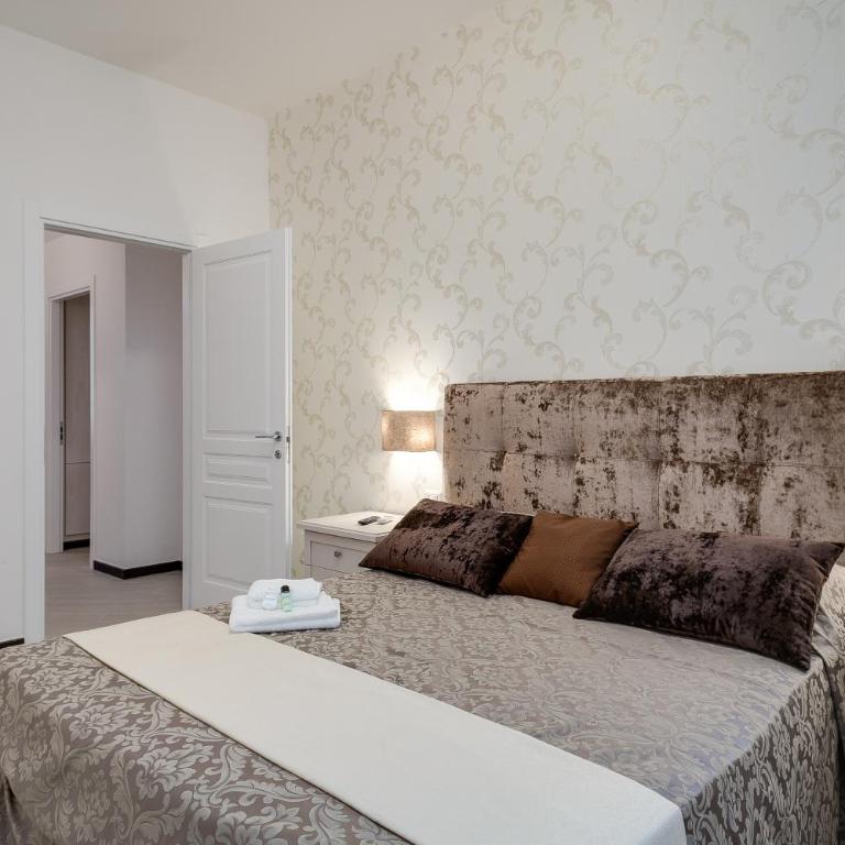 Prime Vatican Suites - Camera Queen Deluxe - 8