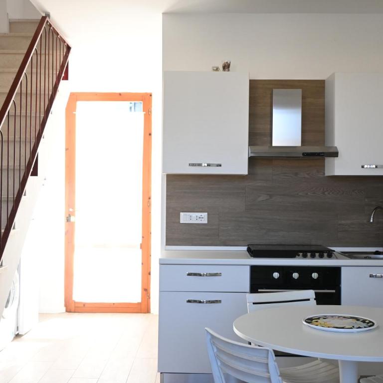 M425 - Marcelli, bilocale su due livelli con terrazzo - One-Bedroom Apartment - 5