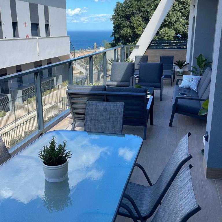 Gran Alcant Iconic Apartment Riki - Three-Bedroom Apartment - 6