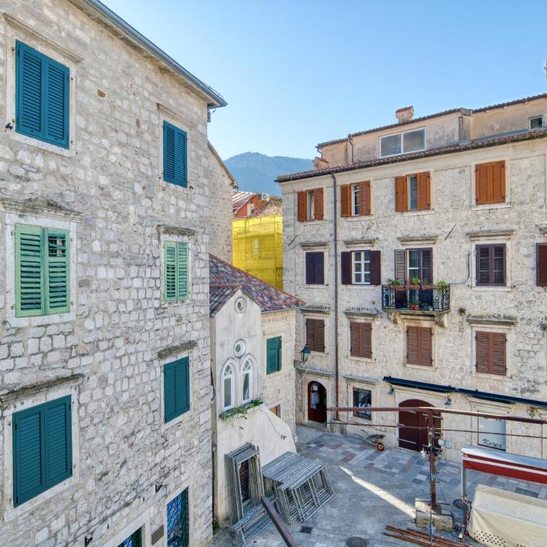 Museum Palazzo Suite by MN Property - Two-Bedroom Apartment - 26