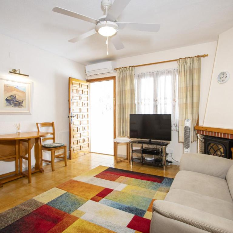 Casa Vera - Three-Bedroom House - 9