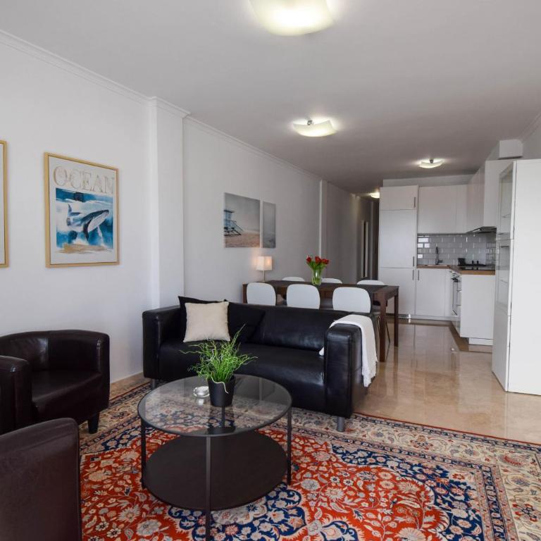 Ref 233 - Three-Bedroom Apartment - Oceanfront - 3