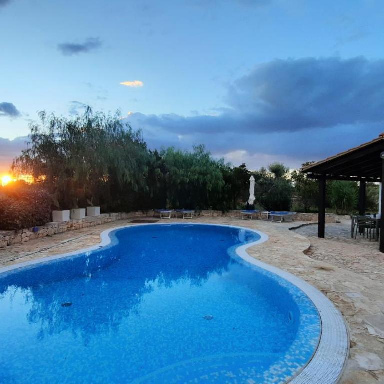 Trullo Olivia con piscina riscaldata, natura e relax - Three-Bedroom House - 64