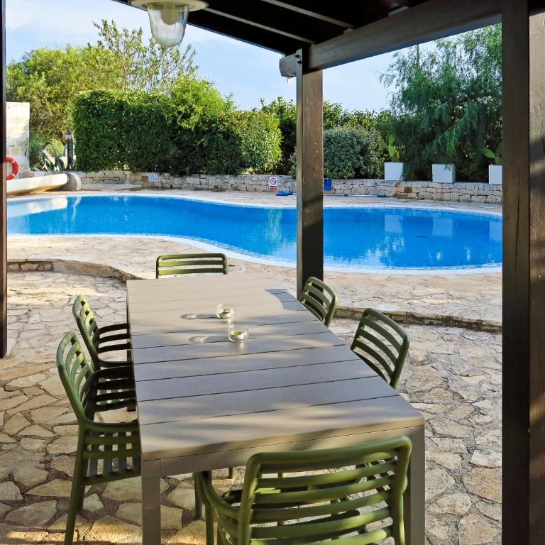 Trullo Olivia con piscina riscaldata, natura e relax - Three-Bedroom House - 42