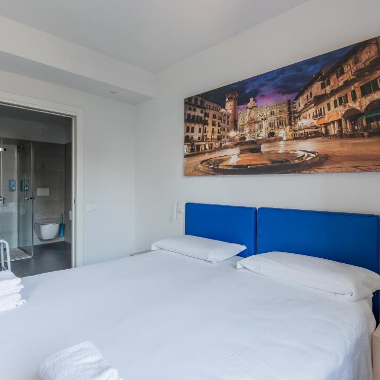 StraVagante Hostel & Rooms - Quadruple Room with Private Bathroom - 3