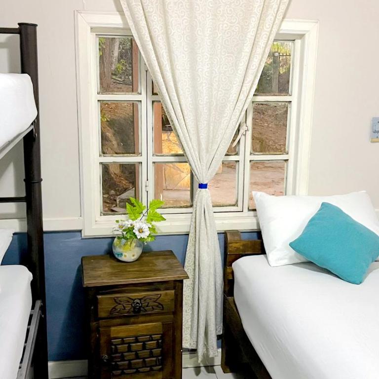 Relajante y Cálida con WIFI y free E Familiar - Two-Bedroom House - 20