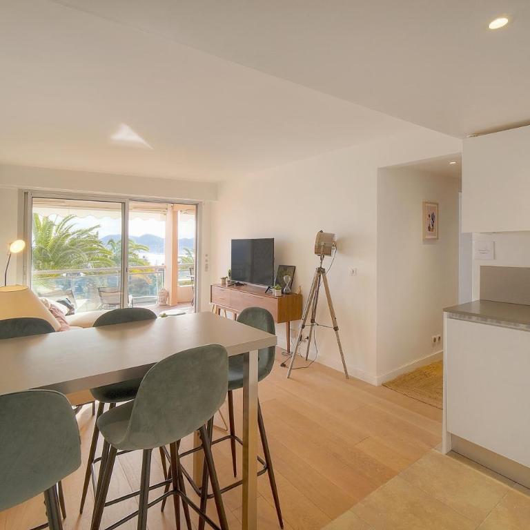 Auré-Parking-Piscine-Terrasse-VCA - Apartment mit 1 Schlafzimmer - 8