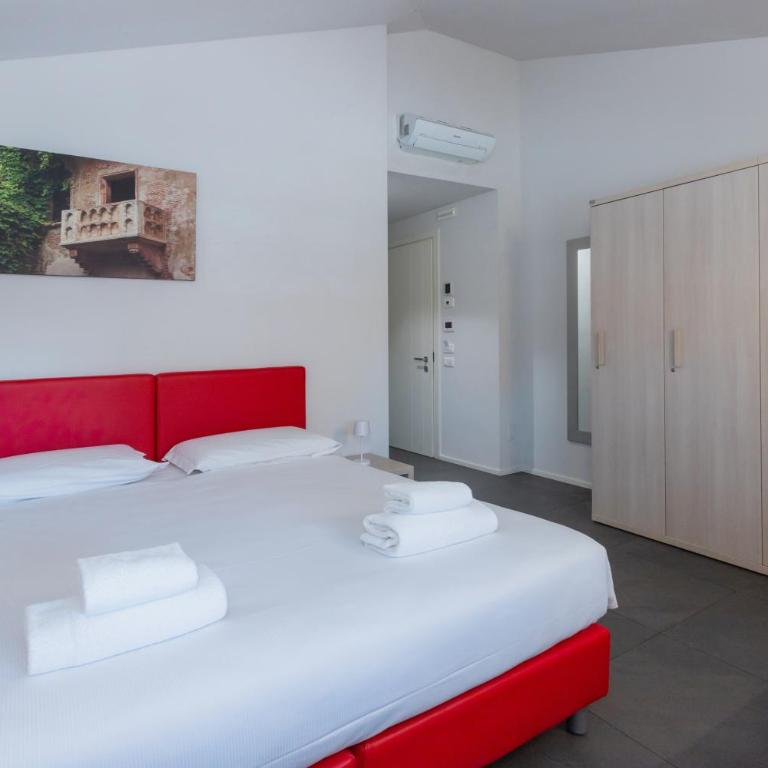 StraVagante Hostel & Rooms - Triple Room with Private Bathroom - 7
