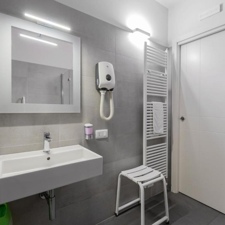 StraVagante Hostel & Rooms - Bed in 4-Bed Male Dormitory Room - 5