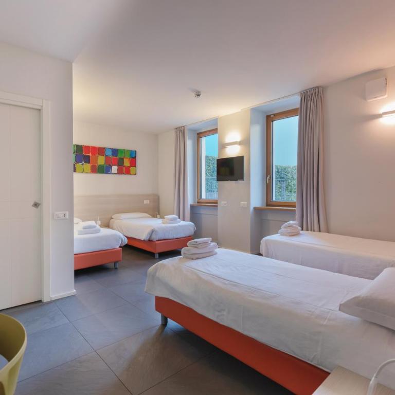 StraVagante Hostel & Rooms - Bed in 4-Bed Male Dormitory Room - 4