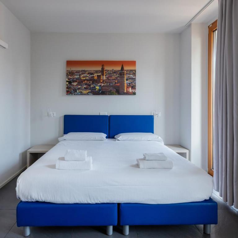 StraVagante Hostel & Rooms - Double or Twin Room with Balcony and Private Bathroom - 9