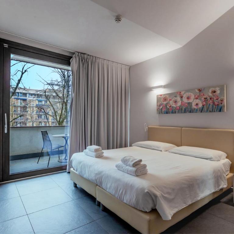 StraVagante Hostel & Rooms - Double or Twin Room with Balcony and Private Bathroom - 20