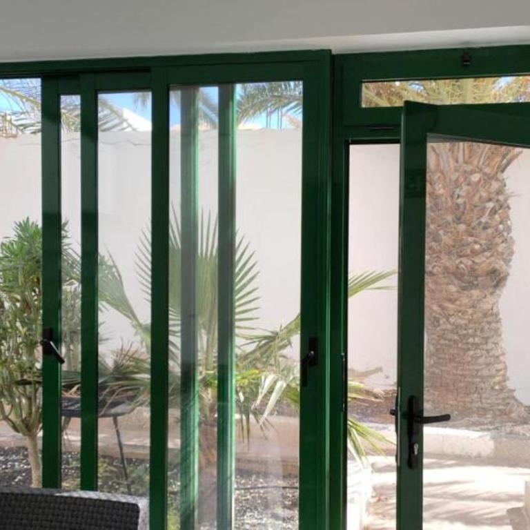 Canary Breakout - One-Bedroom Apartment - 14