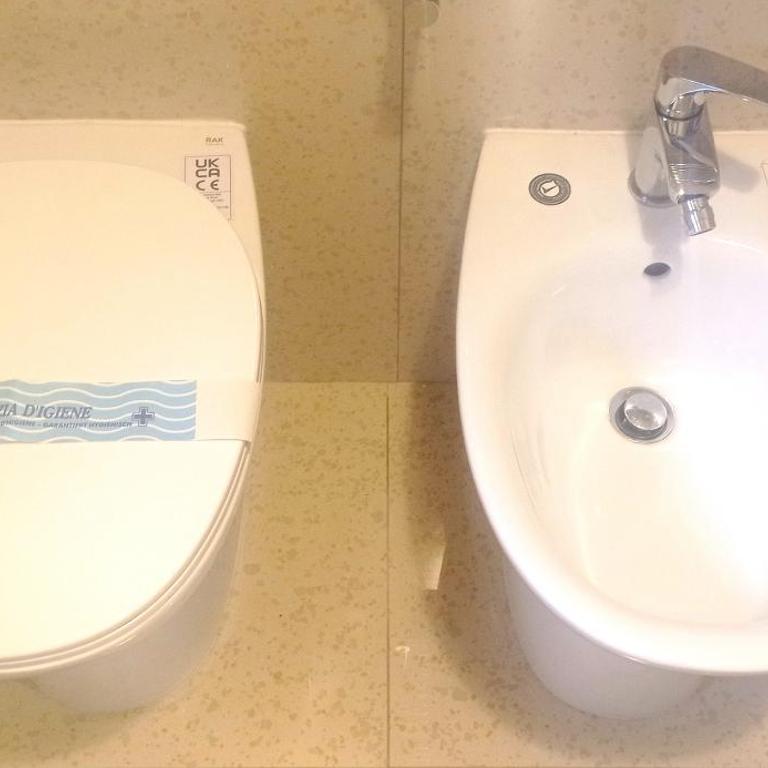 4 CameRe - Camera Doppia con Letti Singoli con Bagno Privato - 8