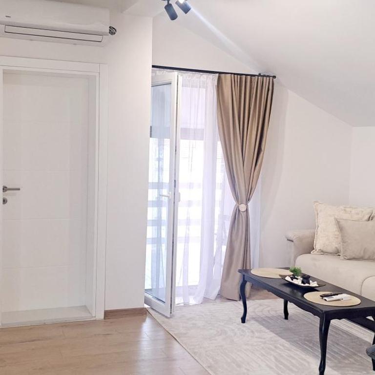 Apartman Ajdy - One-Bedroom Apartment - 10