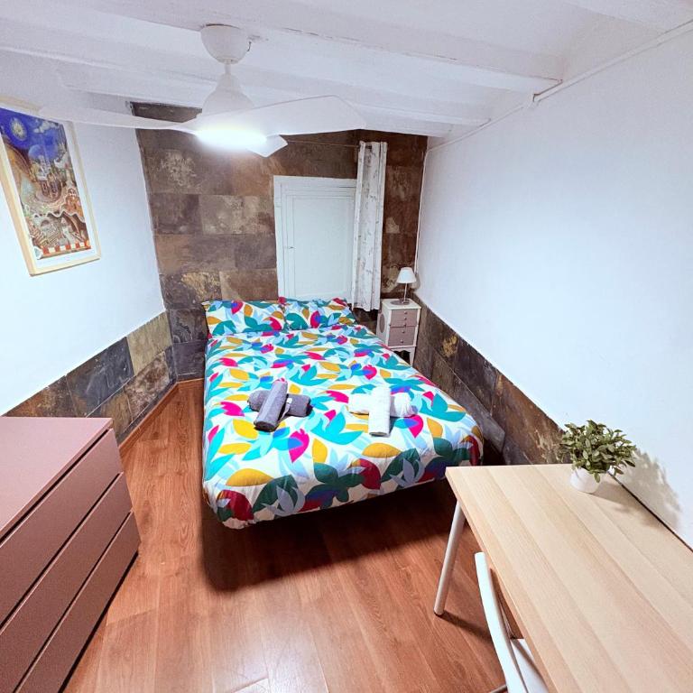 Stunning flat for 6 people 3 blocks from the beach plus welcome breakfast - Three-Bedroom Apartment - 26
