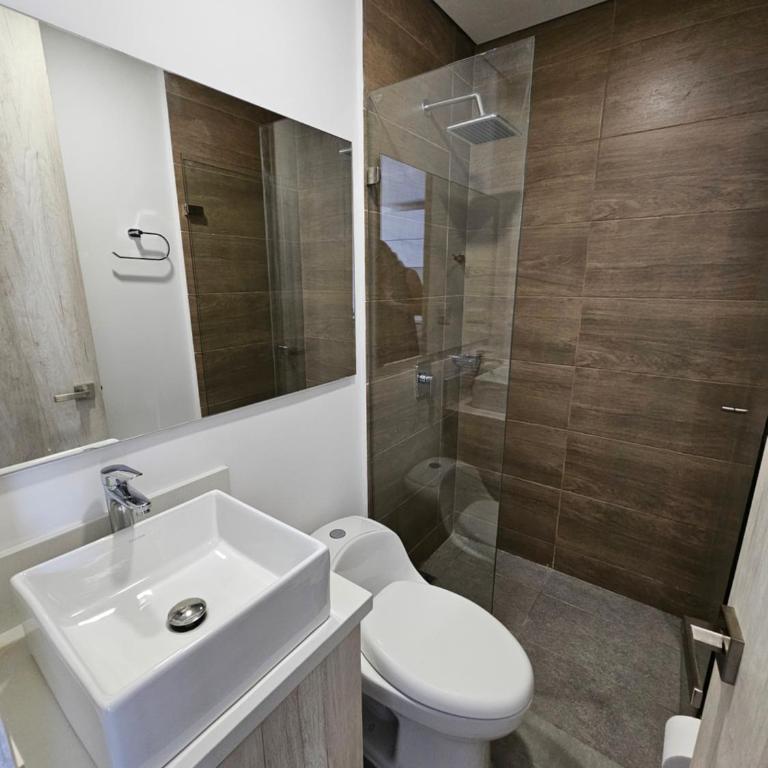 Coralina Suites - Apto moderno con wifi, a 10 min del aeropuerto - Two-Bedroom Apartment - 7