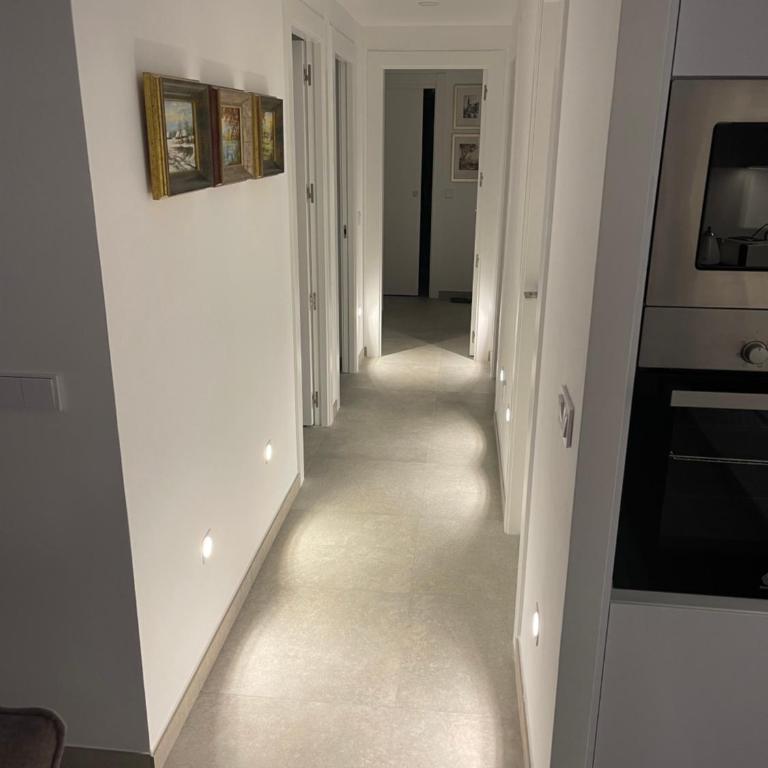 Gran Alcant Iconic Apartment Riki - Three-Bedroom Apartment - 26
