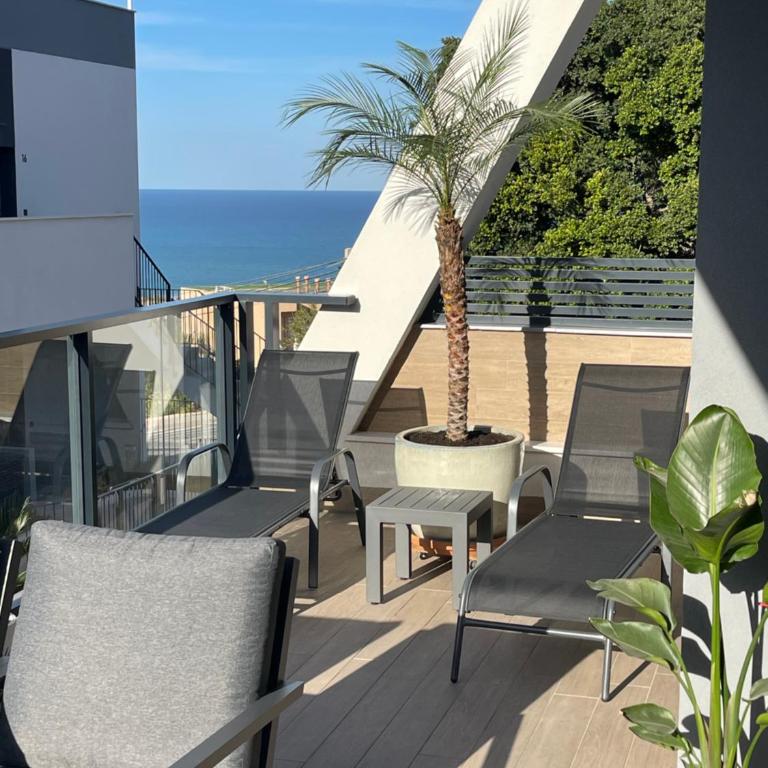 Gran Alcant Iconic Apartment Riki - Three-Bedroom Apartment - 9
