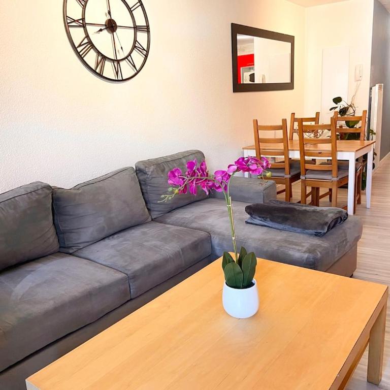 Spacieux T2 en plein centre de Chorges - Apartment mit 1 Schlafzimmer - 2