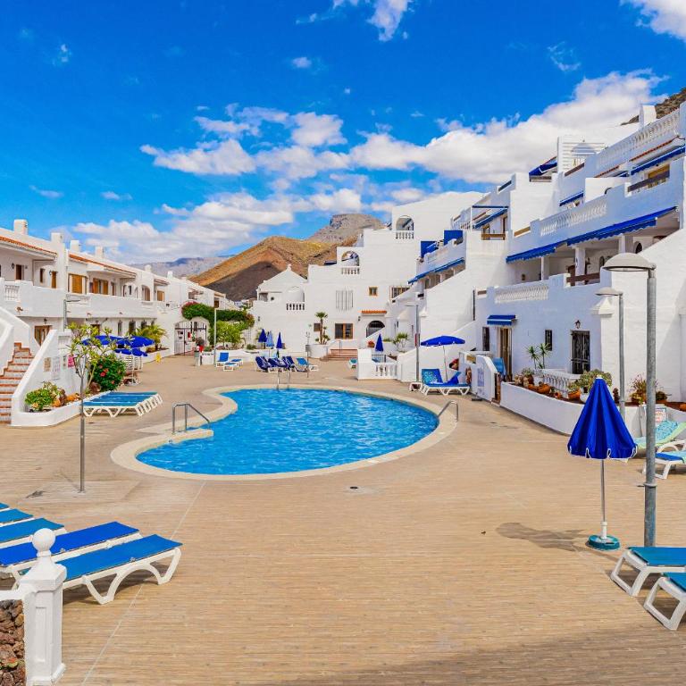 Los Cristianos Stay with Large Terrace & Heated Pool - Apartamento de 2 dormitorios - 15