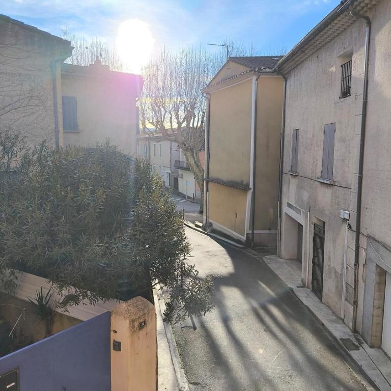 Charmant Appartement au Cœur du Village de Bedoin - Appartement 2 Chambres - 16