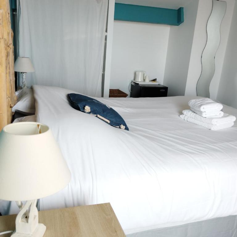 Hôtel Les Calanques - Chambre Double avec Balcon - Vue sur Mer - 8