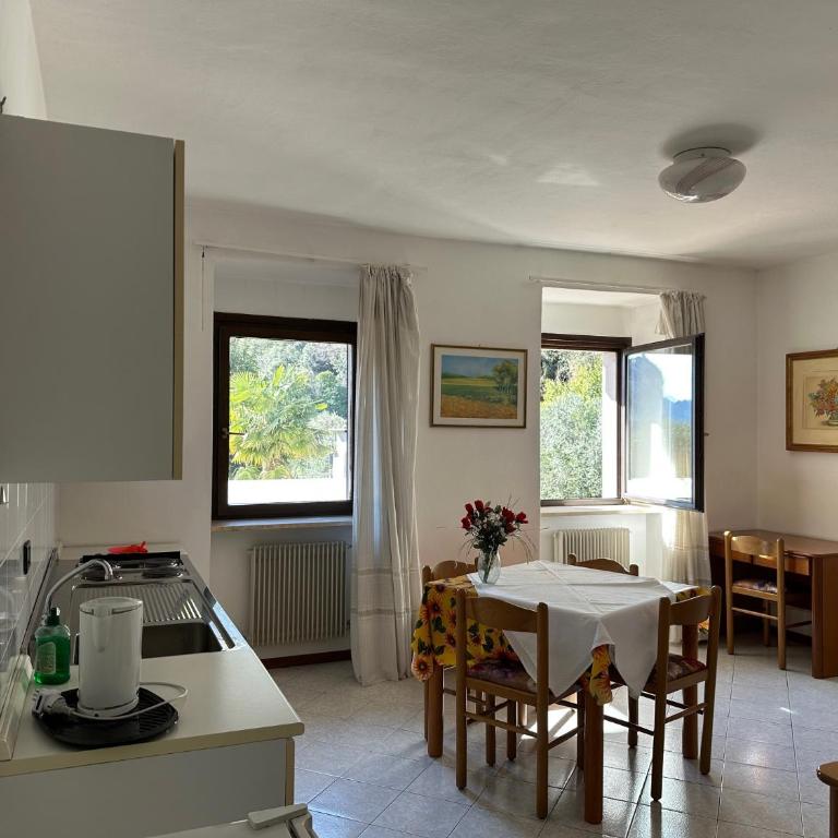 La Lanterna - One-Bedroom Apartment - 3
