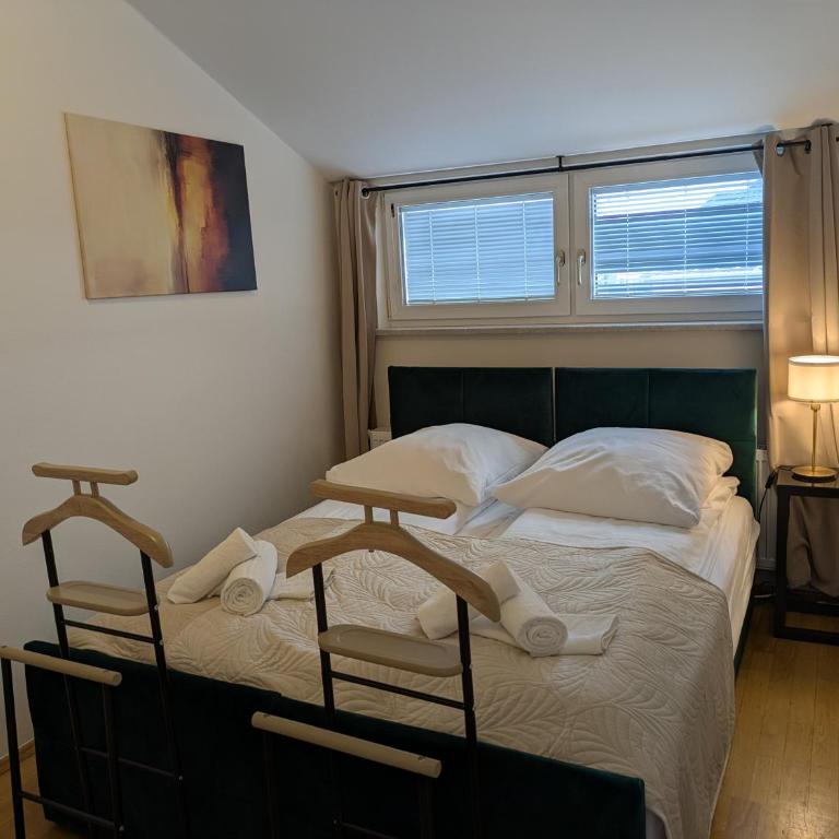 Munich Large Apartment 145 qm and 5 Bedrooms with Roof Terrace in centrally located 1 to 14 Guests - Five-Bedroom Apartment - 19
