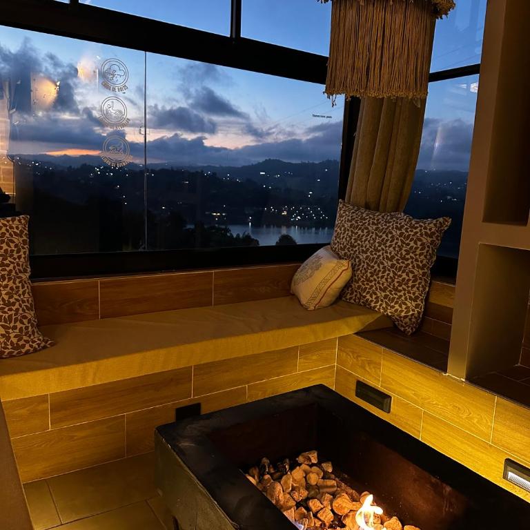 Monte Gandolfo - Suite con bañera de hidromasaje y cama grande - 2