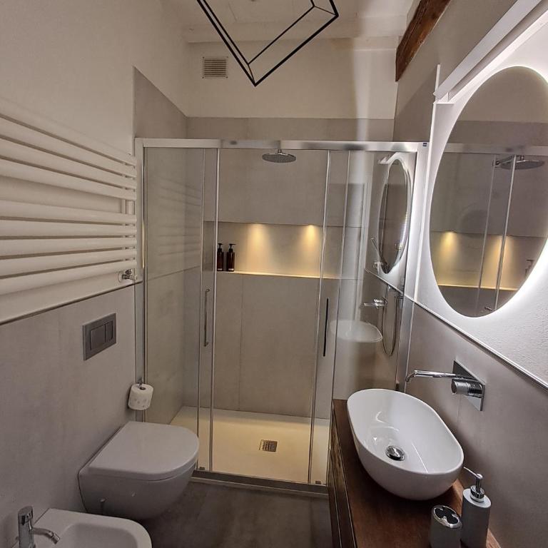 EMMApartment - One-Bedroom Apartment - 1